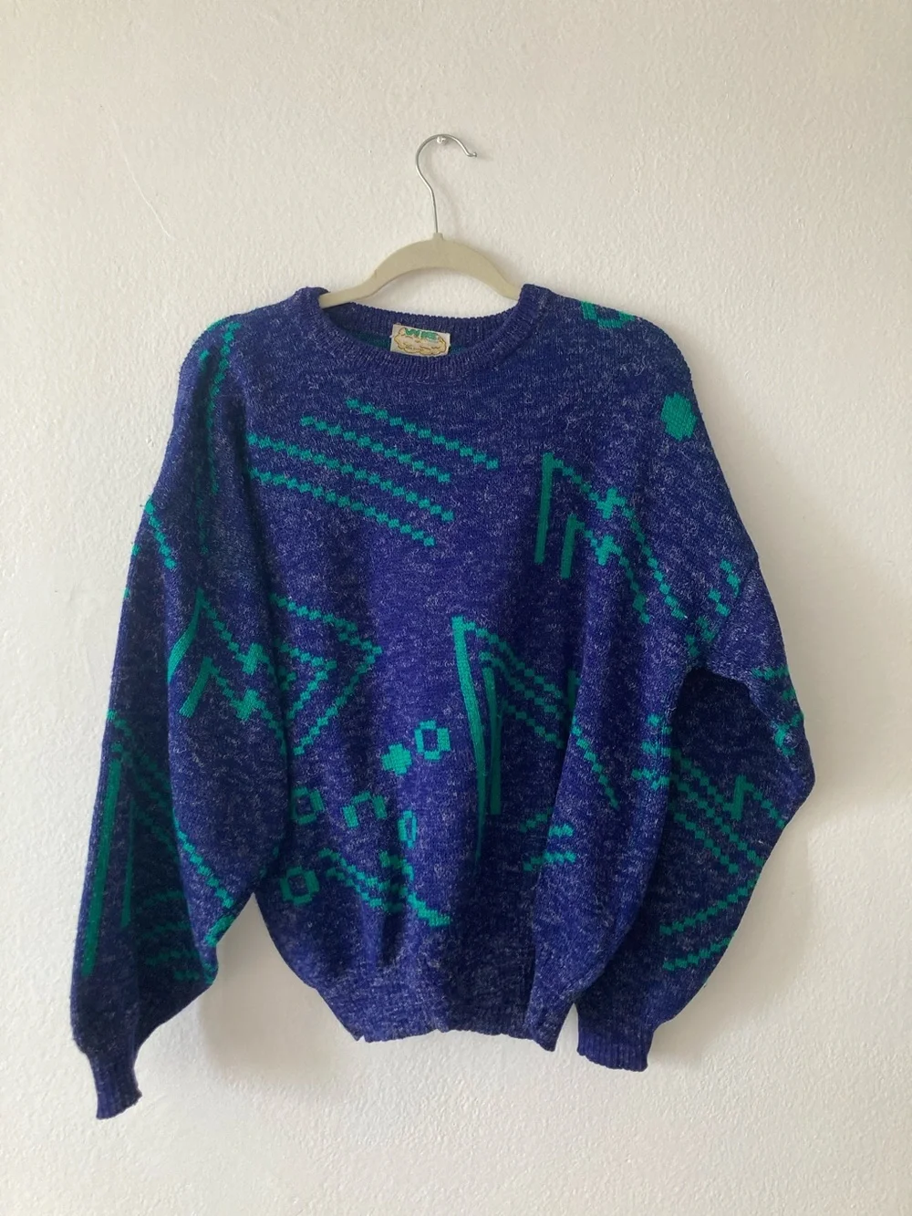 Vintage-Inspired Blue & Green Geometric Crewneck Sweater